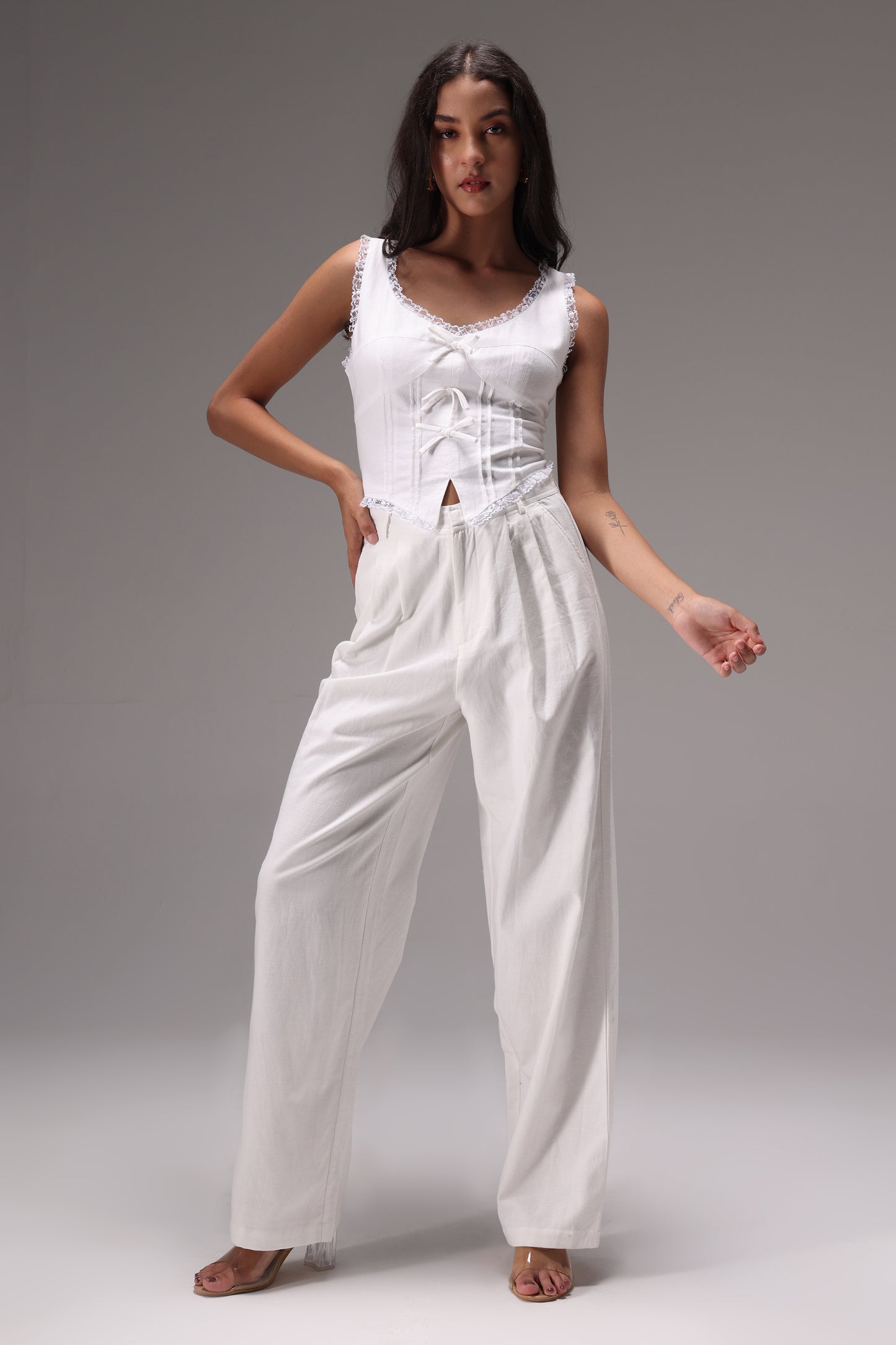 Swan Linen Bow Set