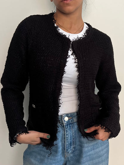 Cozy Woollen Sweater with Metallic Details BLACK