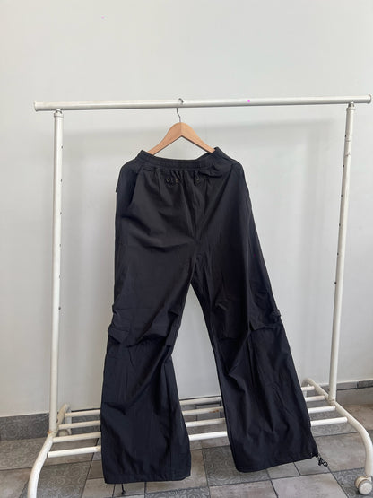 BLACK PARACHUTE PANT ONLY