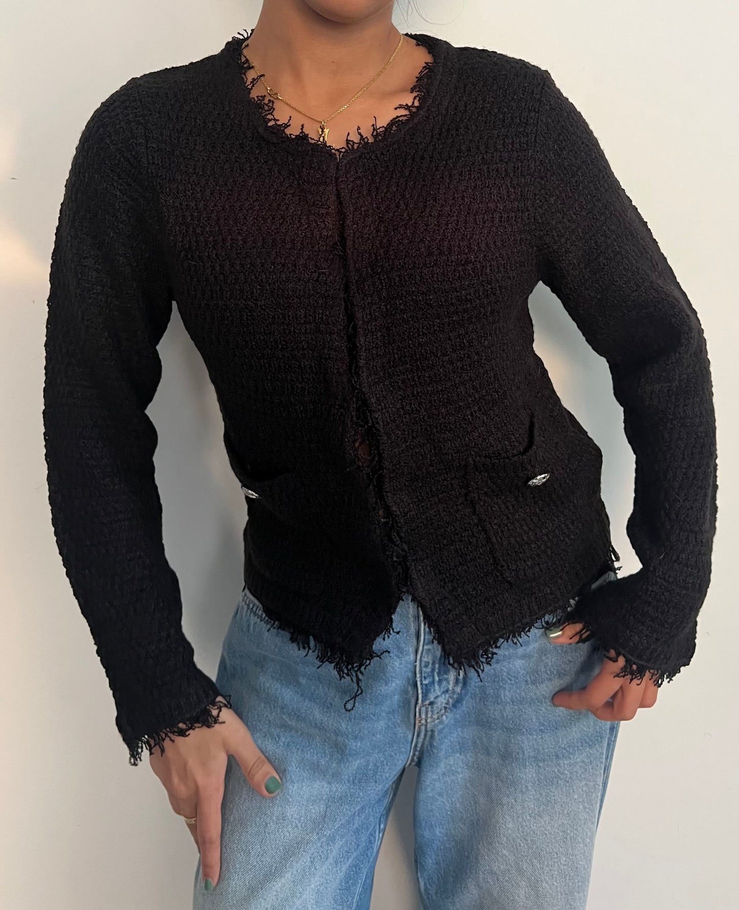 Cozy Woollen Sweater with Metallic Details BLACK