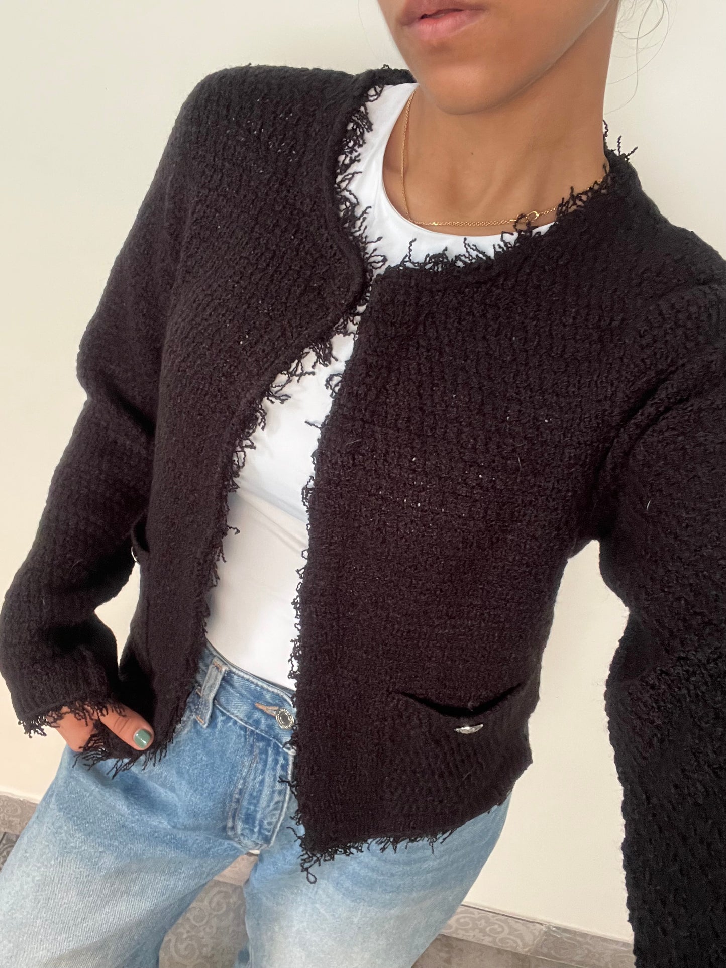 Cozy Woollen Sweater with Metallic Details BLACK